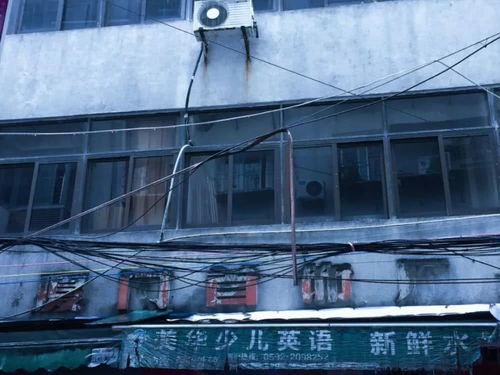 探访了岛内的老工厂,才知道那里曾装满了另一种厦门